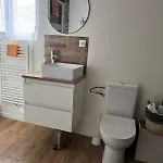 Les Meubles De Louis-marie, 2 Independants Pour 4 Personnes, 8 Personnes Au Total, Proche Du Puy Du Fou * Saint-Amand-sur-Sevre