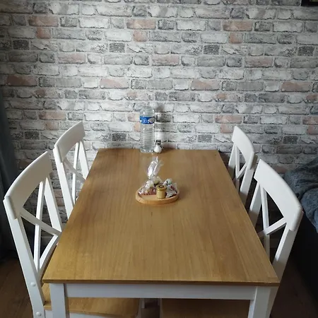 아파트 Les Meubles De Louis-marie, 2 Independants Pour 4 Personnes, 8 Personnes Au Total, Proche Du Puy Du Fou *