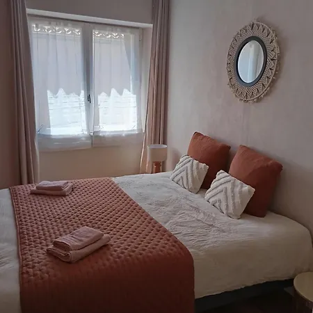 Lejlighed Les Meubles De Louis-marie, 2 Independants Pour 4 Personnes, 8 Personnes Au Total, Proche Du Puy Du Fou