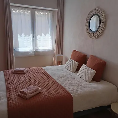 아파트 Les Meubles De Louis-marie, 2 Independants Pour 4 Personnes, 8 Personnes Au Total, Proche Du Puy Du Fou