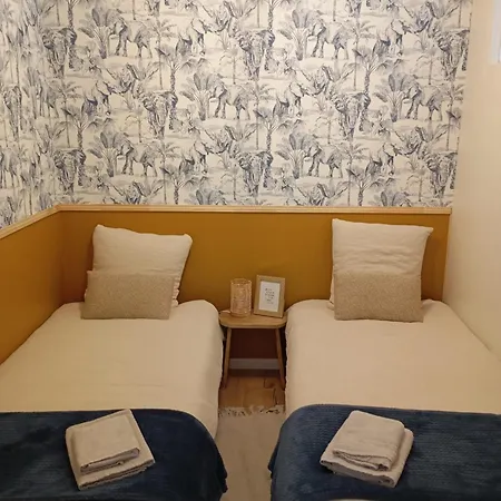 Apartmán Les Meubles De Louis-marie, 2 Independants Pour 4 Personnes, 8 Personnes Au Total, Proche Du Puy Du Fou *