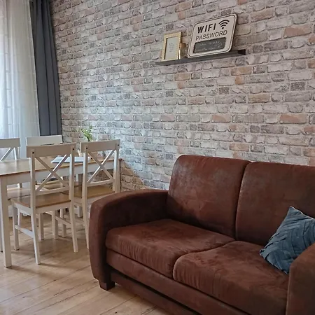 Lejlighed Les Meubles De Louis-marie, 2 Independants Pour 4 Personnes, 8 Personnes Au Total, Proche Du Puy Du Fou