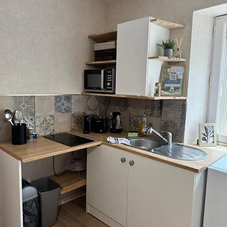 Les Meubles De Louis-marie, 2 Independants Pour 4 Personnes, 8 Personnes Au Total, Proche Du Puy Du Fou Apartmán *