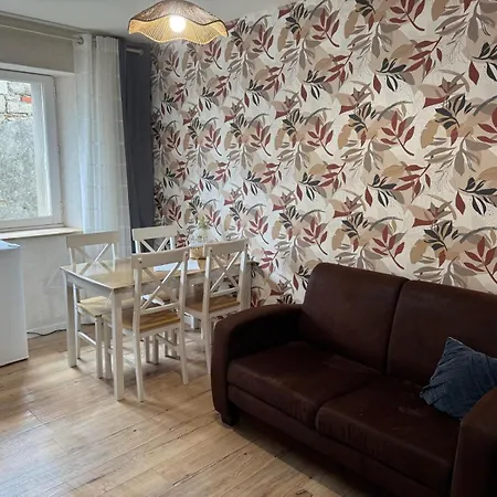 Les Meubles De Louis-marie, 2 Independants Pour 4 Personnes, 8 Personnes Au Total, Proche Du Puy Du Fou Apartment *